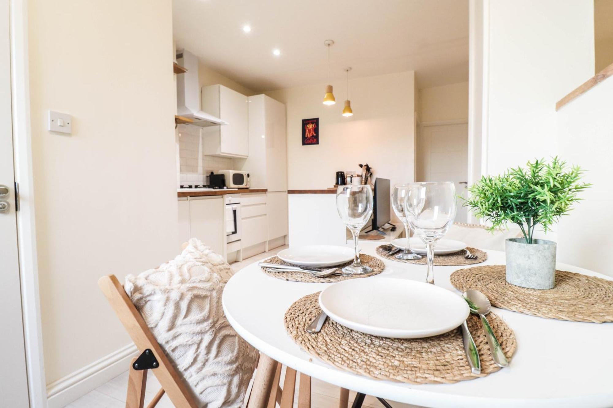 Right By Oval Station 2-bed Flat ! Free Wifi! Appartement Londres