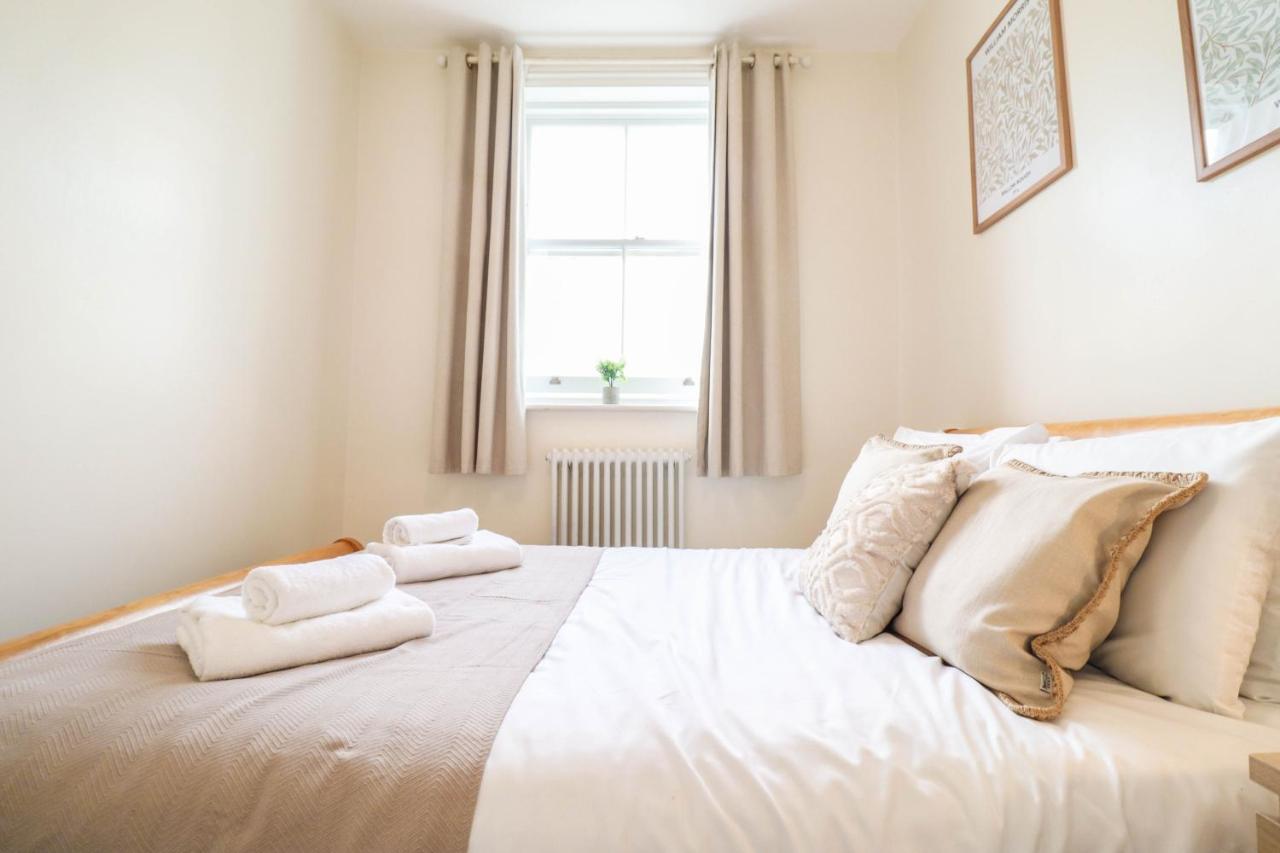 Right By Oval Station 2-bed Flat ! Free Wifi! Apartment *